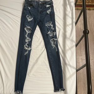 Ripped Skinny jeans